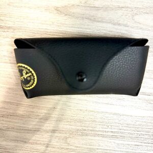 New Ray-Ban Sunglass case and lens cloth (not shown)